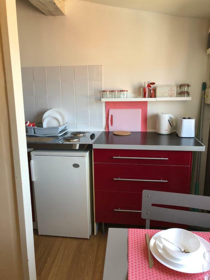 Ferienwohnung Sous Le Toit Pres De La Cathedrale St.Pierre Montpellier Exterior foto