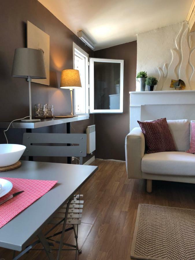 Ferienwohnung Sous Le Toit Pres De La Cathedrale St.Pierre Montpellier Exterior foto